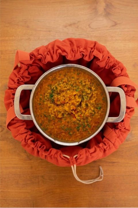 Savourez un dahl aux lentilles tout droit sorti de votre sac Jack Meal rouge terracotta
